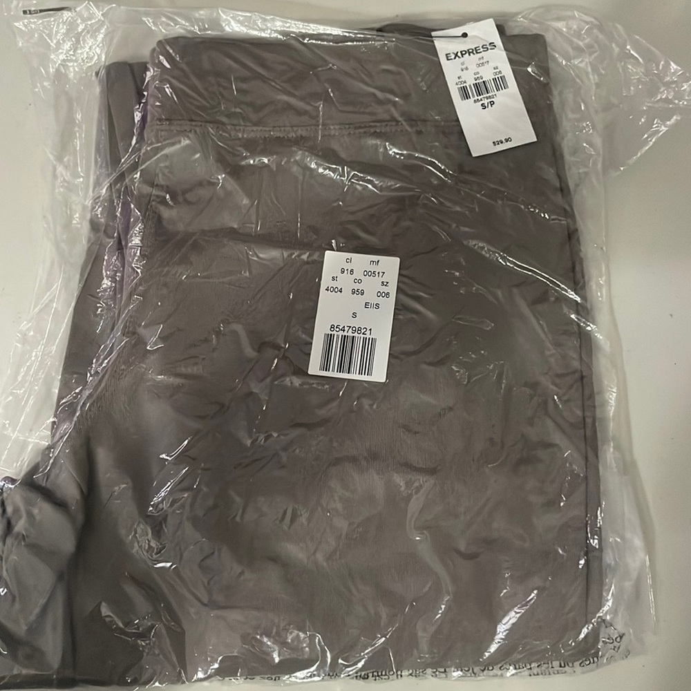 Never worn